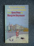 Mijnheer van Dale en juffrouw Scholten - Kees Fens / Heymans, Boeken, Kinderboeken | Jeugd | 10 tot 12 jaar, Gelezen, Ophalen of Verzenden