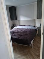 Nieuw bed grijze lattenbodem, Huis en Inrichting, Nieuw, 160 cm, Grijs, Metaal