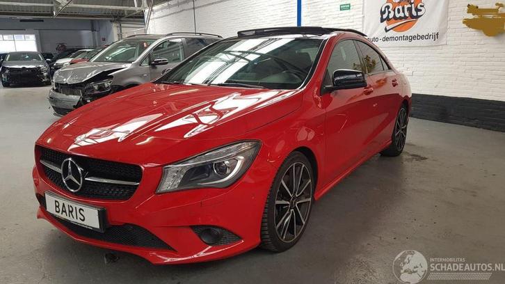Mercedes-Benz CLA-Klasse 2.0 CLA-250 Turbo AUT 16V SEDAN 4DR, Auto diversen, Schadeauto's, Mercedes-Benz, Automaat, Benzine, Sedan