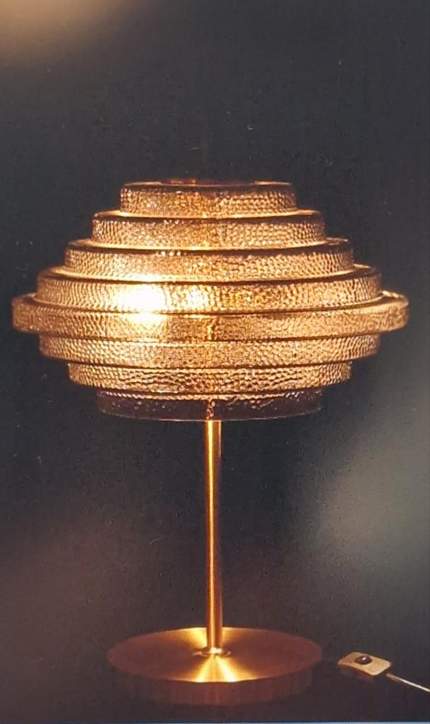 j-Line tafellamp goudkleurig met rookglas nieuw, Huis en Inrichting, Lampen | Tafellampen, Nieuw, Minder dan 50 cm, Glas, Ophalen of Verzenden
