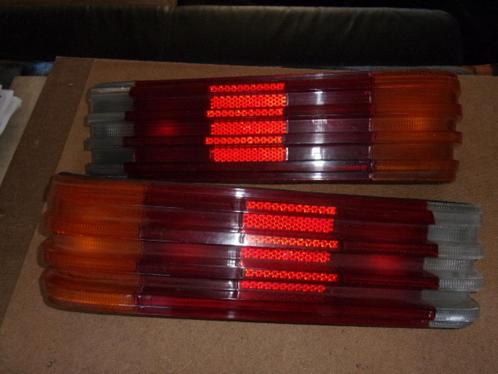 2 achterlichten mercedes W 116 met goede rubbers/afdichting, Auto-onderdelen, Verlichting, Oldtimer onderdelen, Ophalen of Verzenden