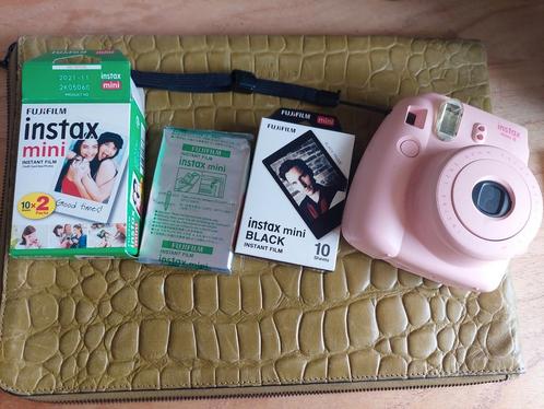 Fujifilm instax mini 8 (werkt niet) + 3 rolletjes film, Audio, Tv en Foto, Fotocamera's Analoog, Niet werkend, Polaroid, Fuji