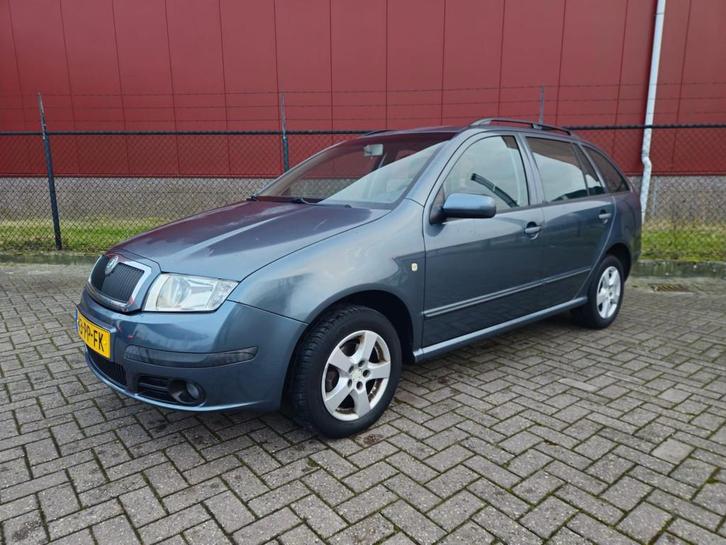 Skoda Fabia Combi 1.4-16V Elegance inruil koopje, Auto's, Skoda, Bedrijf, Te koop, Fabia, ABS, Airbags, Airconditioning, Boordcomputer