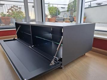 tv kast beschikbaar voor biedingen