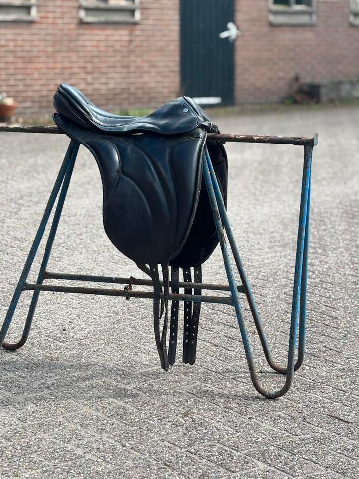 Sensation boomloos zadel MOET WEG, Dieren en Toebehoren, Paarden en Pony's | Zadels, Zo goed als nieuw, Dressuur, Ophalen of Verzenden