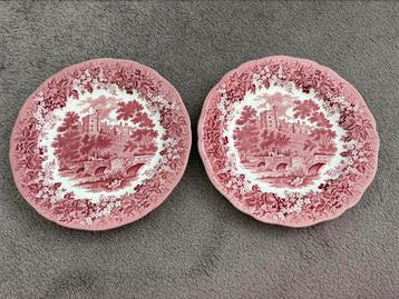 2 Roze dinerborden van Merrie England, Haddon Hall beschikbaar voor biedingen