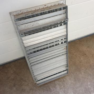 aluminium deurrooster beschikbaar voor biedingen
