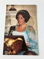 Koningin Beatrix 1982 , oude ansichtkaart, Verzamelen, Koninklijk Huis en Royalty, Zo goed als nieuw, Kaart, Foto of Prent, Verzenden