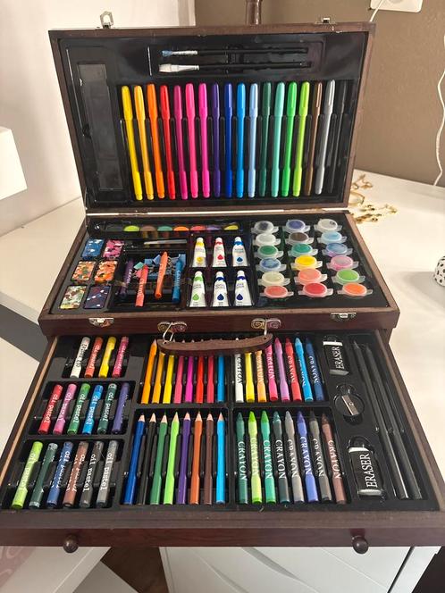 Complete Schilder set kleur potloden stiften Houten Koffer, Hobby en Vrije tijd, Schilderen, Zo goed als nieuw, Overige typen