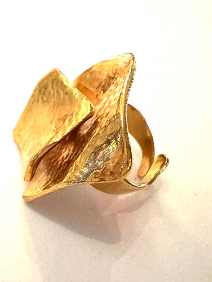 “Il etait une fois” design vergulde ring, Sieraden, Tassen en Uiterlijk, Ringen, Zo goed als nieuw, Dame, 17 tot 18, Goud, Overige materialen