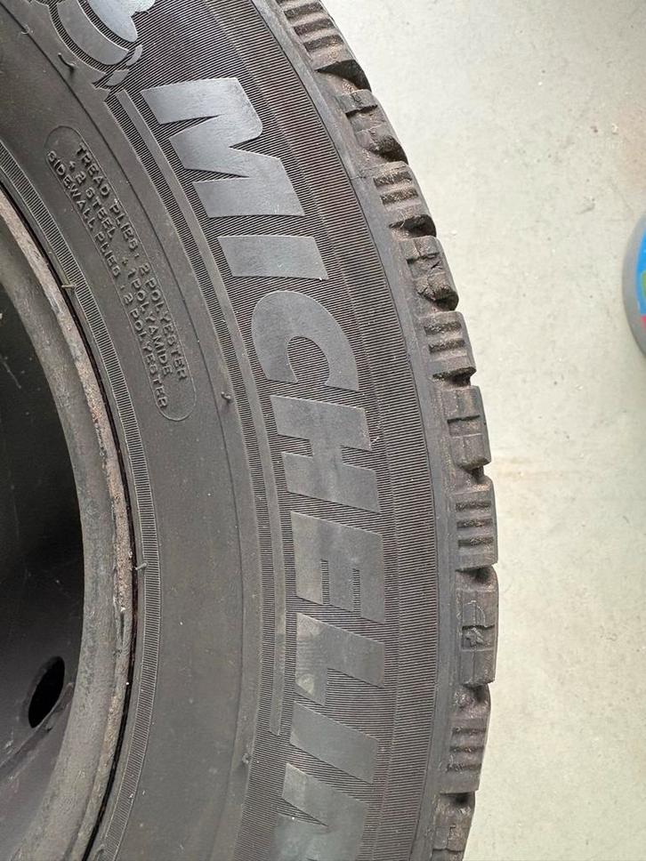 Michelin Winterbanden 225/65R16, Auto-onderdelen, Banden en Velgen, Banden en Velgen, Winterbanden, 16 inch, 225 mm, Bestelwagen