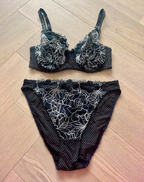 Allande Lingerie Set 70E/38 Bloem Print (LEES BESCHRIJVING), Kleding | Dames, Ondergoed en Lingerie, Setje, Zwart, Ophalen of Verzenden
