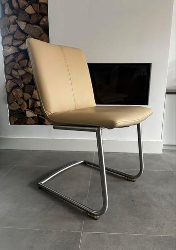 4/6 zand lederen Henders & Hazel design eetkamerstoelen. beschikbaar voor biedingen
