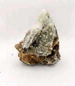 Calciet op moeder steen mattrix, Ophalen of Verzenden, Mineraal