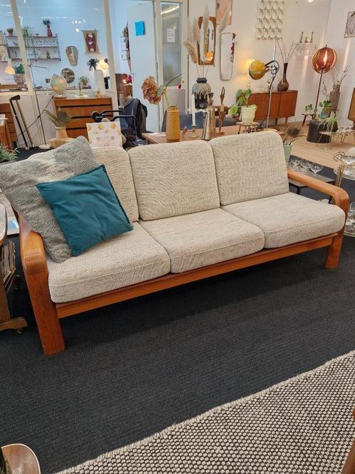 Vintage bank driezits Deens teak 70s, Huis en Inrichting, Banken | Bankstellen, Gebruikt, Rechte bank, 75 tot 100 cm, Ophalen
