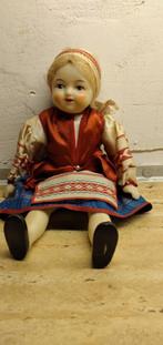 Oude Europese poppen/houten speelgoed, Verzamelen, Poppen, Ophalen of Verzenden, Pop