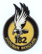 Turkse Luchtmacht patch 182 Filo F-16C Diyarbakir, Ophalen of Verzenden, Luchtmacht, Overige gebieden, Embleem of Badge