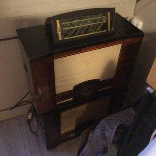 Buizenradio met monoknop afstemming, Antiek en Kunst, Antiek | Tv's en Audio, Ophalen of Verzenden