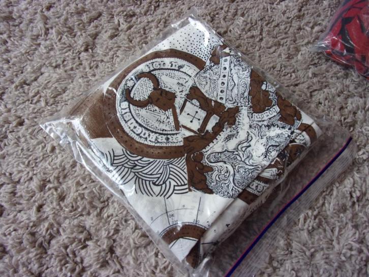 STOF COUPON BEDRUKT SOEPEL VALLEND 3.50mtr X 1.50 mtr BREED, Hobby en Vrije tijd, Stoffen en Lappen, Nieuw, Polyester, 120 cm of meer