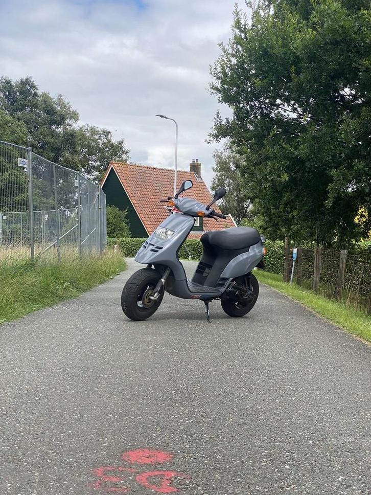 Typhoon 70cc, Fietsen en Brommers, Scooters | Overige merken, Zo goed als nieuw, Tweetakt, Ophalen