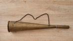Oude koperen scheepstoeter aan ketting, Antiek en Kunst, Ophalen of Verzenden
