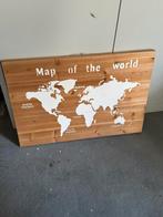 Wereldkaart op houtpaneel, Zo goed als nieuw, Ophalen