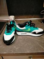 Nike Air Max 1 groen wit zwart maat 39, Ophalen of Verzenden, Gedragen, Wit