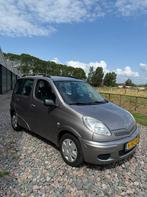 Toyota Yaris 1.3 VVT-i Sol, Voorwielaandrijving, Gebruikt, 4 cilinders, 400 kg