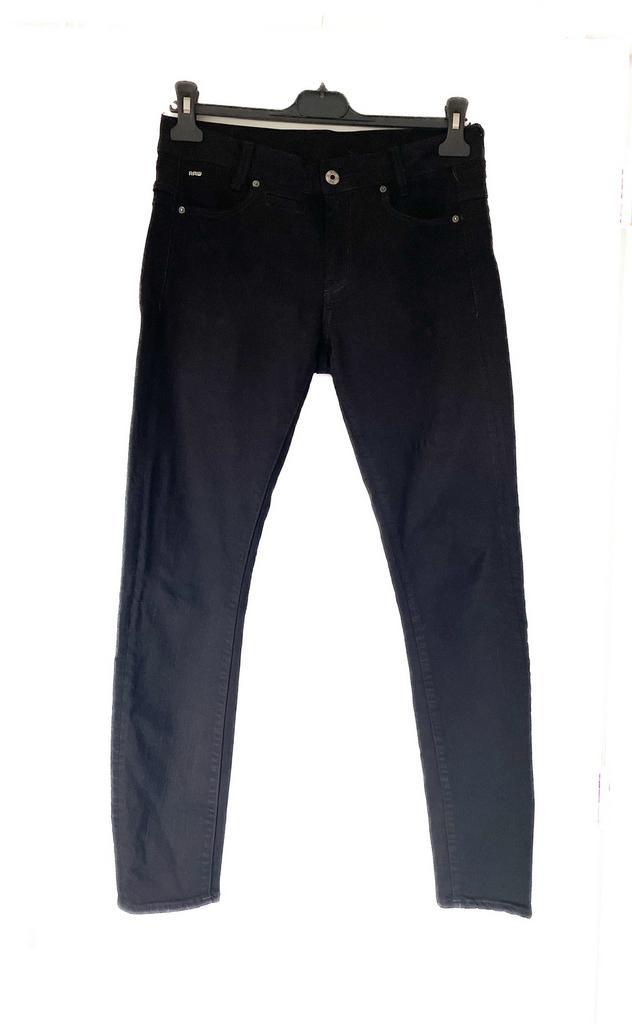 Mooie zwarte spijkerbroek van G-star 38, Kleding | Dames, Spijkerbroeken en Jeans, Zo goed als nieuw, W30 - W32 (confectie 38/40)
