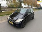 Mercedes-Benz A-klasse 150 Classic AIRCO/APK 11-2026, Auto's, Mercedes-Benz, Voorwielaandrijving, Stof, Zwart, Zwart