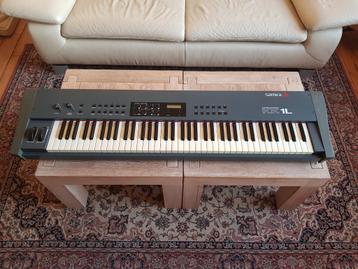 KEYBOARD - MIDI - master - 76 toetsen - in zeer goede staat beschikbaar voor biedingen