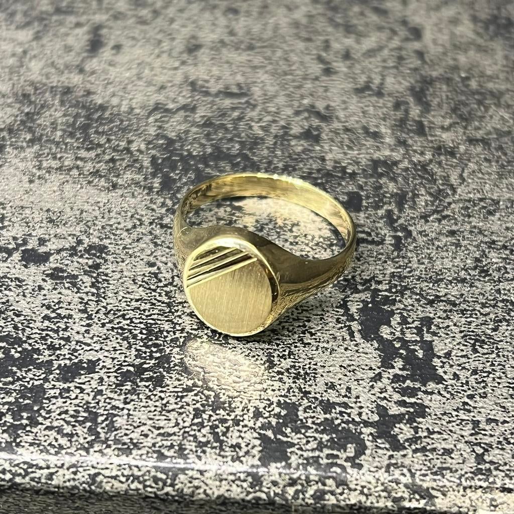 14 karaats gouden ring zegelring heren, Ophalen of Verzenden, Zo goed als nieuw, Goud, Dame