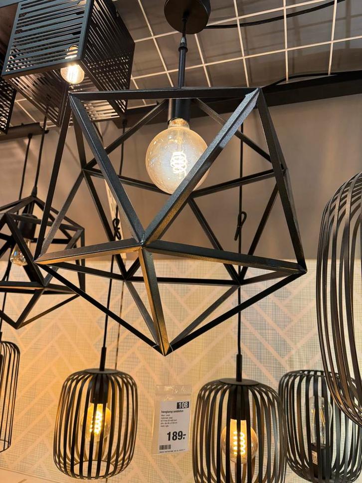 Moderne Zwarte Hanglamp E27 4 maanden, Huis en Inrichting, Lampen | Hanglampen, Nieuw, Minder dan 50 cm, Metaal, Ophalen