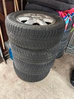 Set winterbanden voor o.a. Hyundai Tucson, Auto-onderdelen, Banden en Velgen, Ophalen, 16 inch, Banden en Velgen, Winterbanden