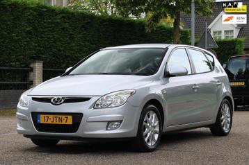 Hyundai I30 2.0i Style | CLIMA | CRUISE | 1500 KG TREKGEWICH beschikbaar voor biedingen