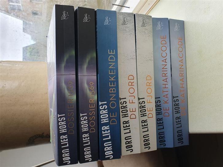 7x jorn lier horst-uitstekende staat-losse verkoop, Boeken, Thrillers, Zo goed als nieuw, Ophalen of Verzenden