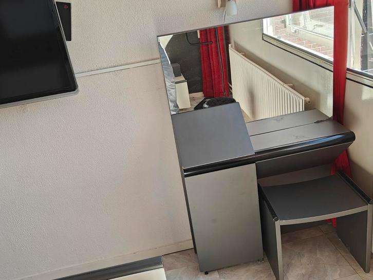 Mooie complete kaptafel, Huis en Inrichting, Tafels | Kaptafels, Zo goed als nieuw, Minder dan 100 cm, 50 tot 100 cm, Ophalen