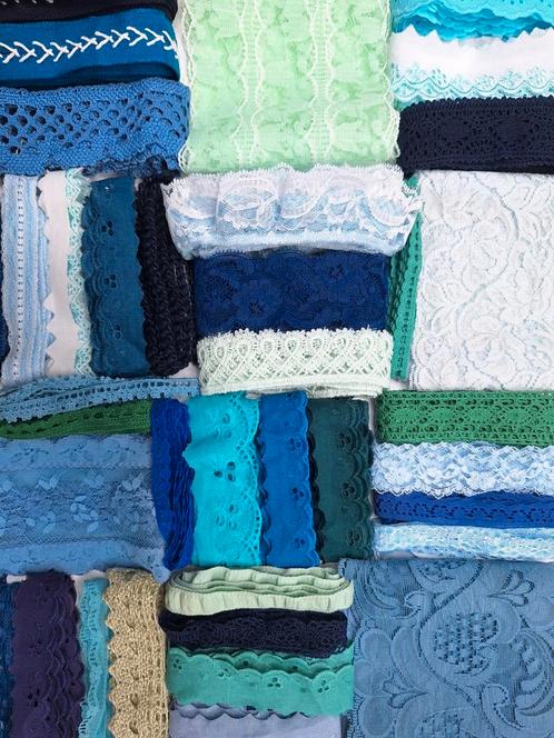 Blauw/groene partij van 35x 1 meter diverse soorten ,kant, Hobby en Vrije tijd, Naaien en Fournituren, Nieuw, Kant, Ophalen of Verzenden
