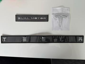 Tesla Logo motorkap achterklep en dual motor logo model 3 beschikbaar voor biedingen