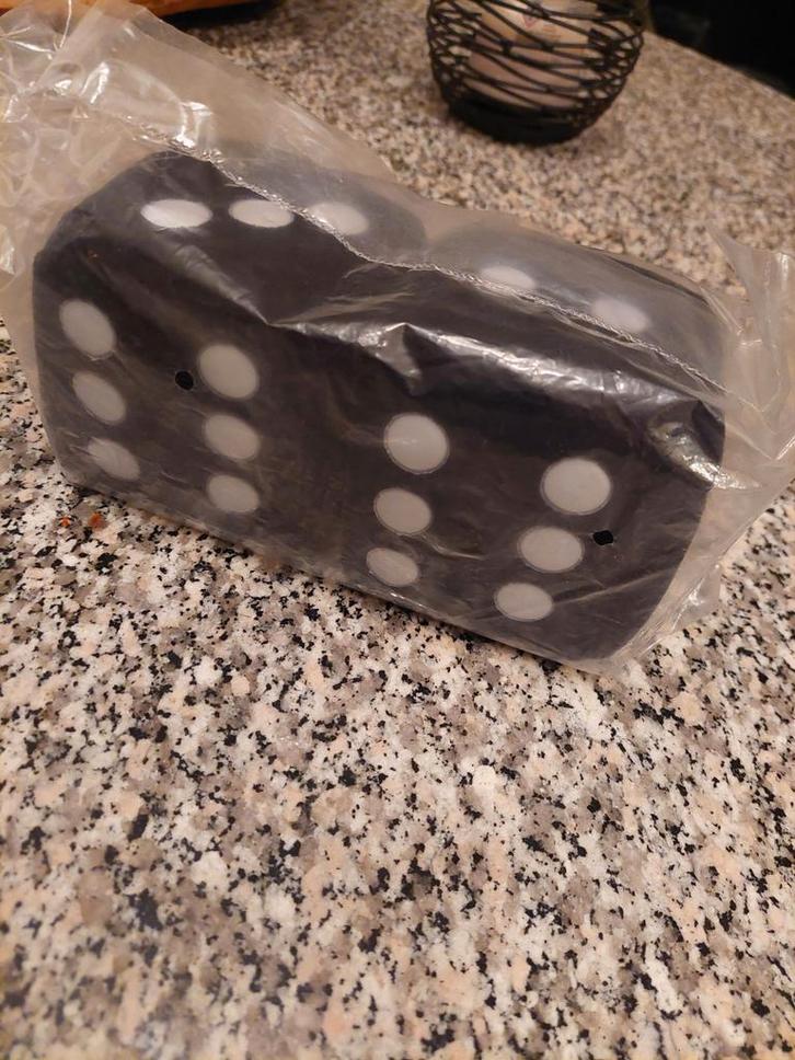 GELUKS DOBBELSTENEN,  VOOR IN DE AUTO OF TRUCK  NIEUW!, Auto diversen, Overige Auto diversen, Ophalen of Verzenden