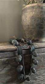 Oude kamelen bellen S Aura Peeperkorn stoer sober landelijk, Verzenden, Nieuw