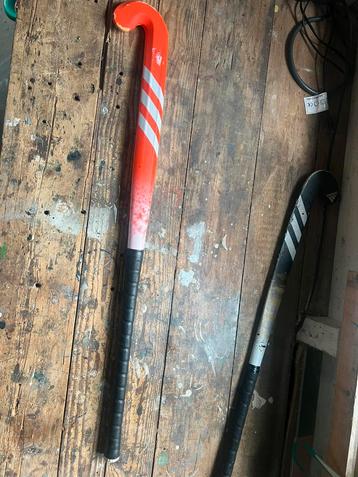 Veld hockey stick en zaal hockey stick. Teab beschikbaar voor biedingen
