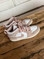 Nike Jordan Mid sneakers maat 35, Gebruikt, Meisje, Sportschoenen, Ophalen of Verzenden