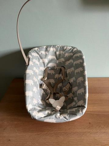 Stokke tripp Trapp newbornset (oud model) met 2 hoezen beschikbaar voor biedingen