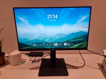 LG 24QP750 QHD IPS Monitor USB-C 65w 24 inch beschikbaar voor biedingen
