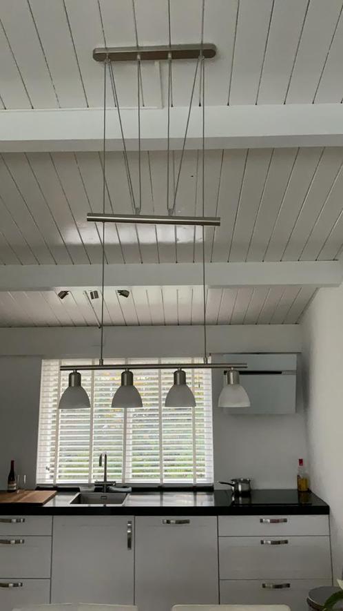 Eetkamerlamp in hoogte verstelbaar. Kleur chroom., Huis en Inrichting, Lampen | Hanglampen, Zo goed als nieuw, 75 cm of meer, Ophalen of Verzenden