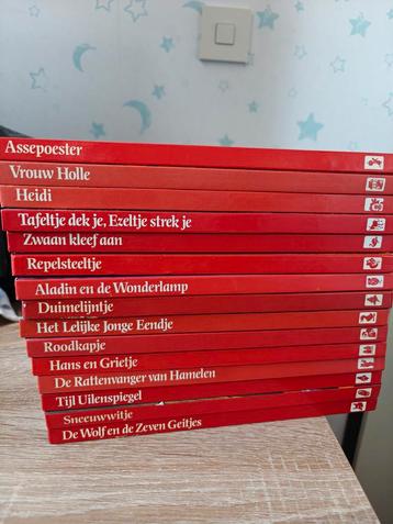 Disney en anders sprookjes boeken beschikbaar voor biedingen