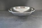 Vintage Alessi RVS ronde schaal met parelrand., Overige materialen, Verzenden, Effen, Schaal of Schalen