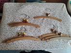 14 Kinderkleding hangers, Kleding | Dames, Kledinghangers, Ophalen, Gebruikt, Hout, Kinderen