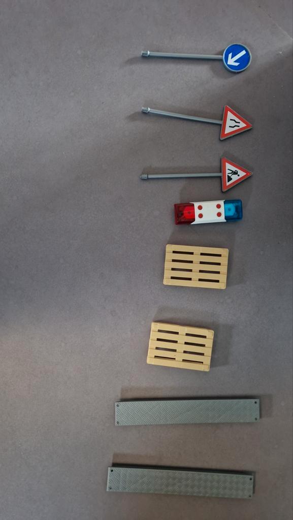 Losse Bruder onderdelen - Verkeersborden, Pallets, Licht, Kinderen en Baby's, Speelgoed | Speelgoedvoertuigen, Gebruikt, Ophalen of Verzenden